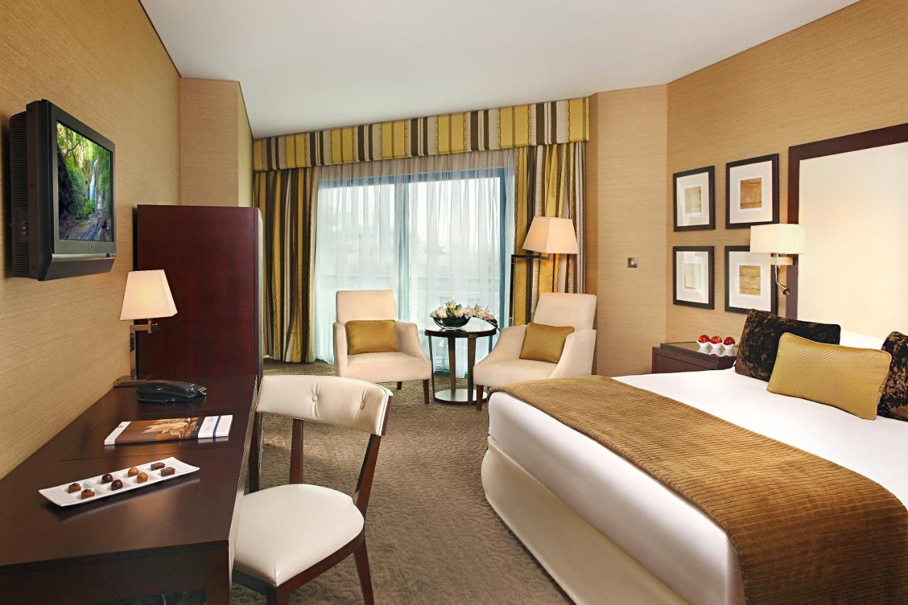 Movenpick Grand Al Bustan