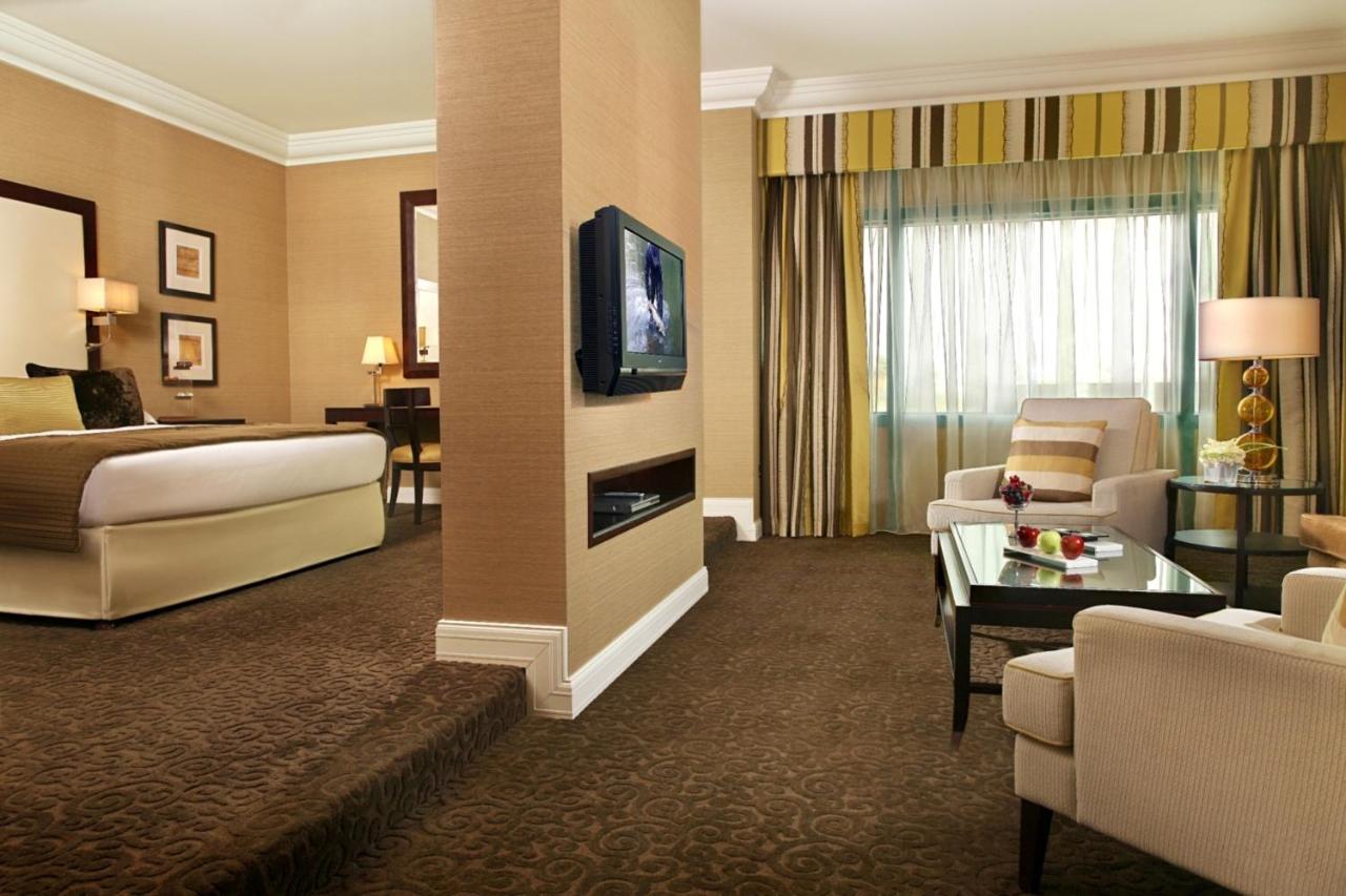 Movenpick Grand Al Bustan